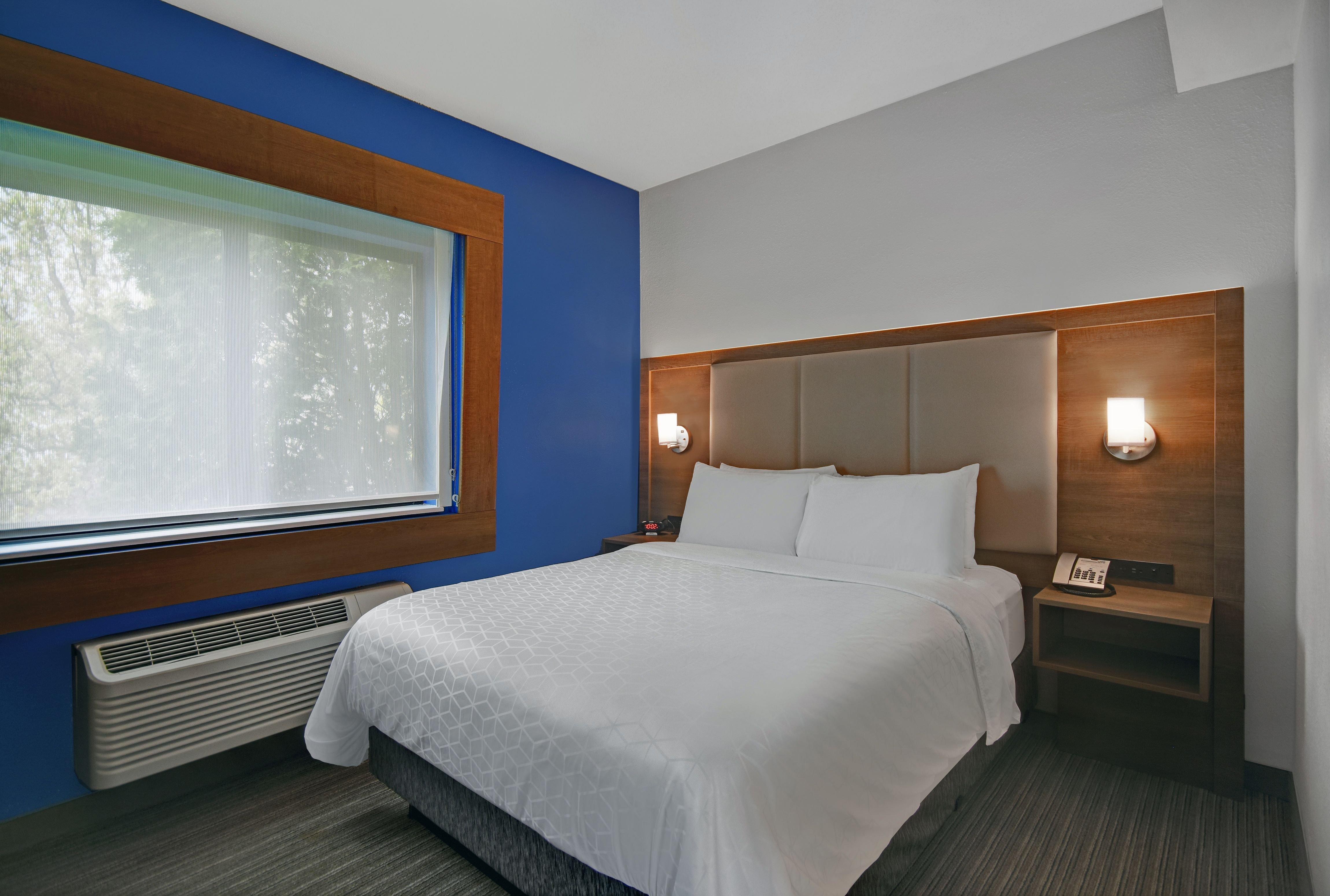 Holiday Inn Express Adrian By Ihg Esterno foto
