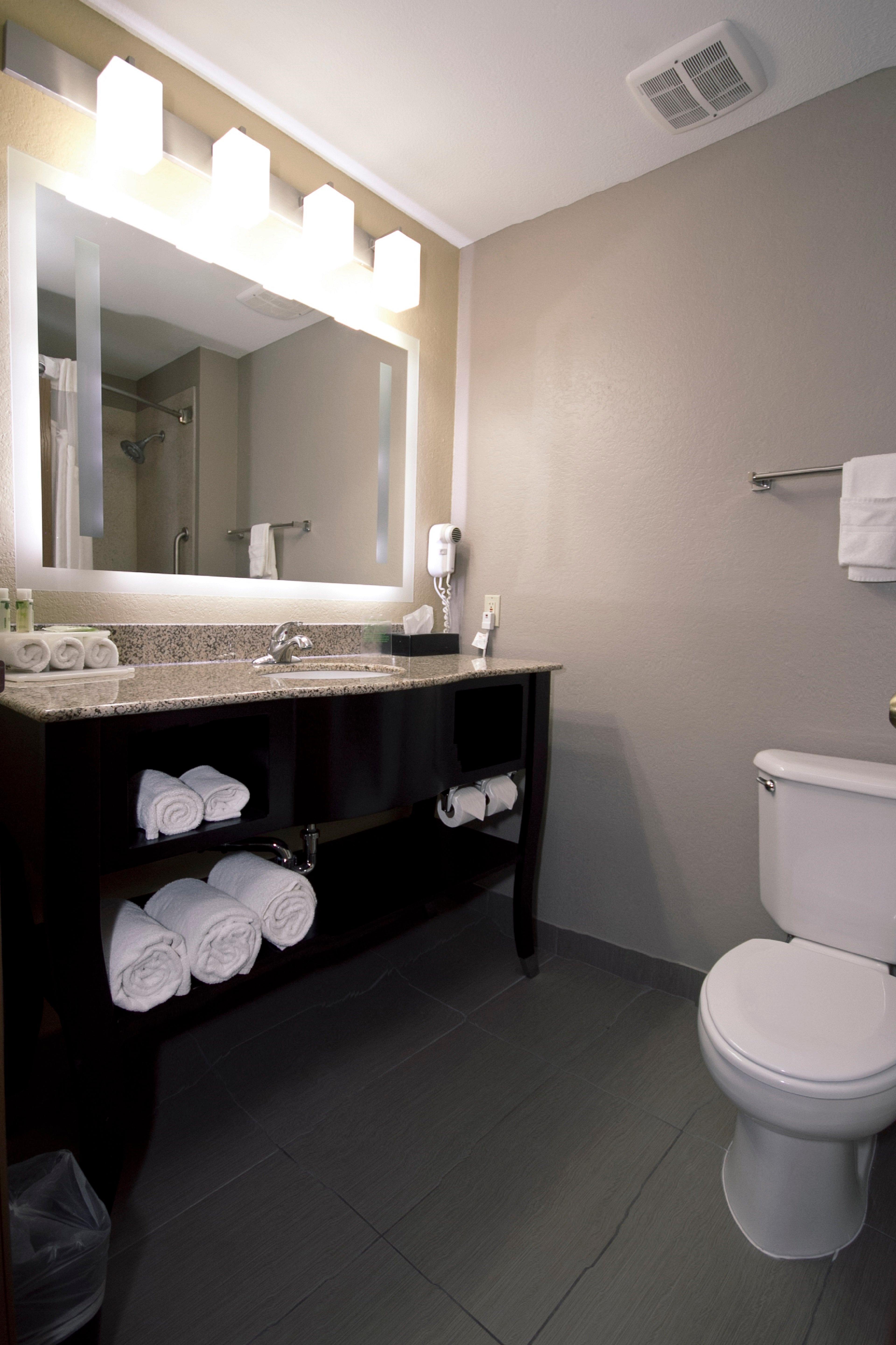Holiday Inn Express Adrian By Ihg Esterno foto