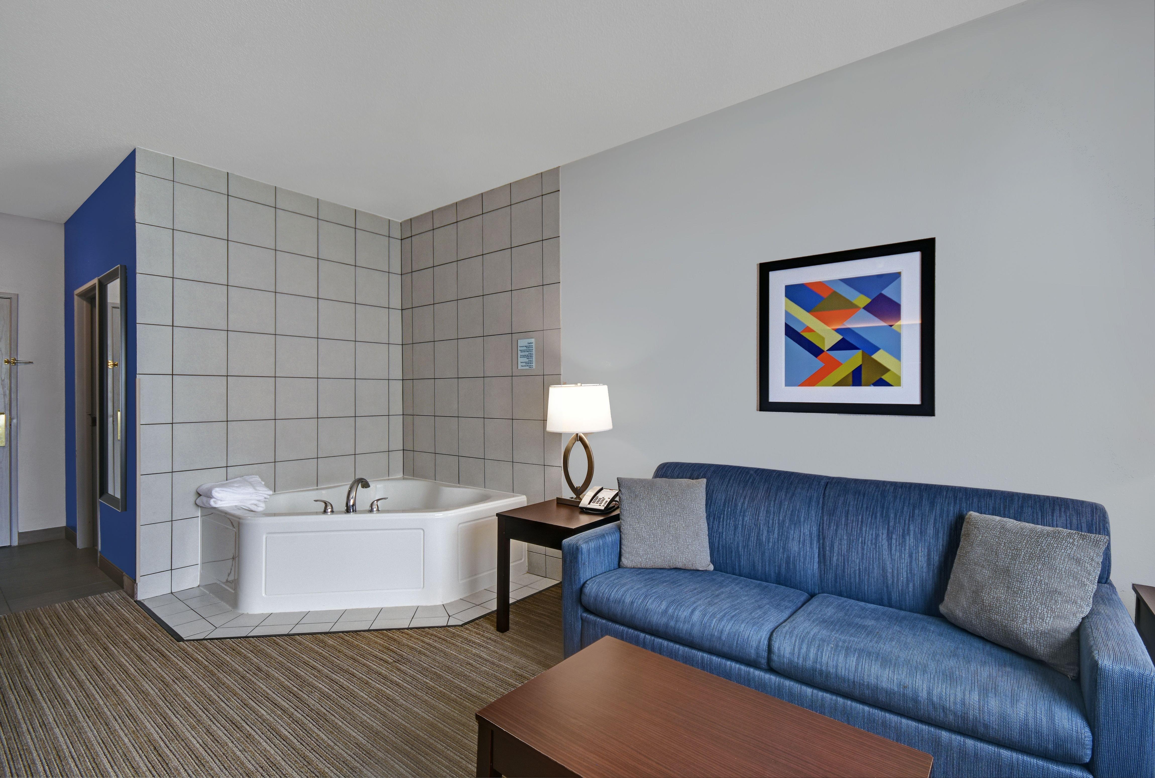 Holiday Inn Express Adrian By Ihg Esterno foto