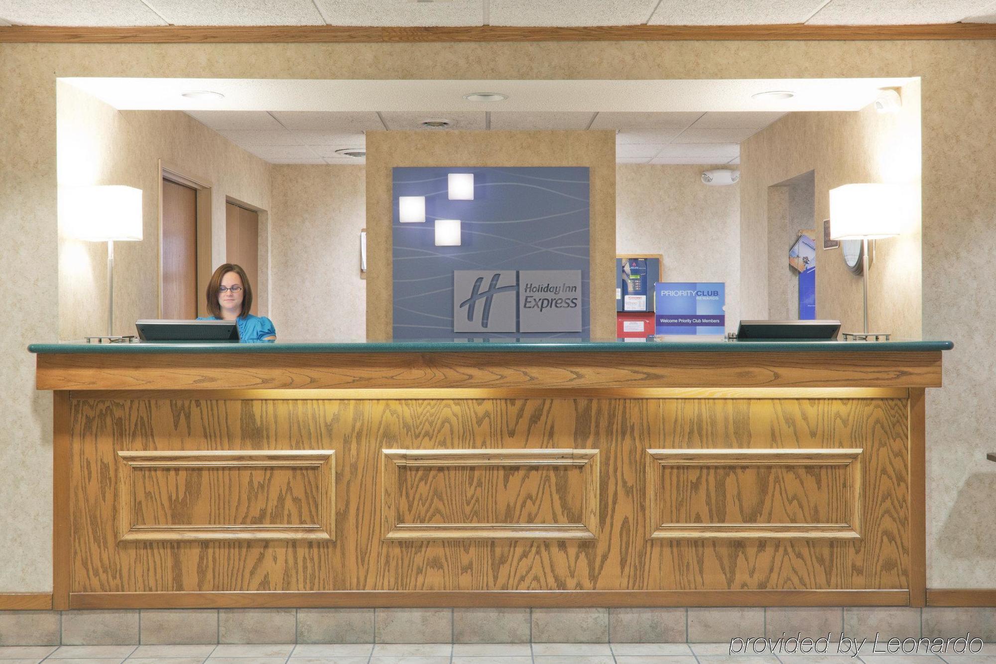 Holiday Inn Express Adrian By Ihg Interno foto