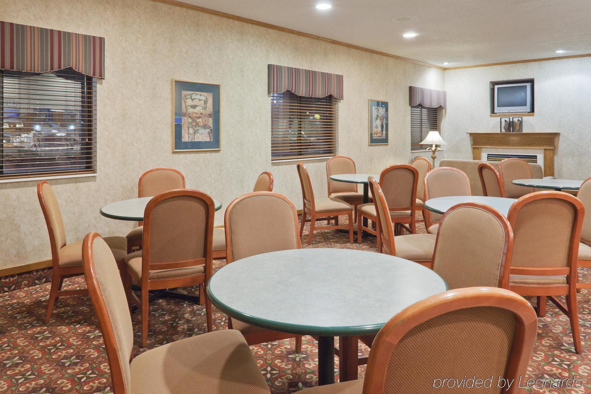 Holiday Inn Express Adrian By Ihg Ristorante foto